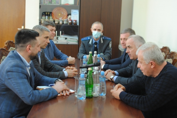 Минсельхоз России передал Минсельхозу Абхазии мобильный пункт искусственного осеменения крупного рогатого скота