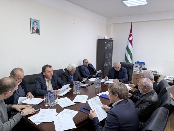 СОСТОЯЛОСЬ ПЕРВОЕ ЗАСЕДАНИЕ ЧЛЕНОВ КОМИССИИ ПО РЕАЛИЗАЦИИ ПРОГРАММЫ "РАЗВИТИЕ СЕЛЬСКОГО ХОЗЯЙСТВА В 2025 ГОДУ"